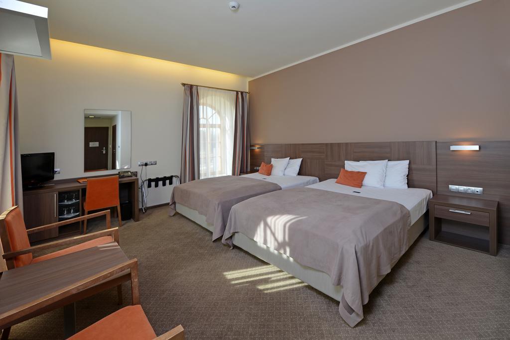 Hotel Budweis Ceske Budejovice Exterior foto